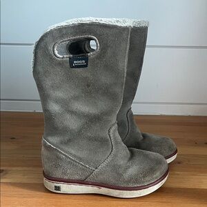 Bogs Gray Suede Winter Boots